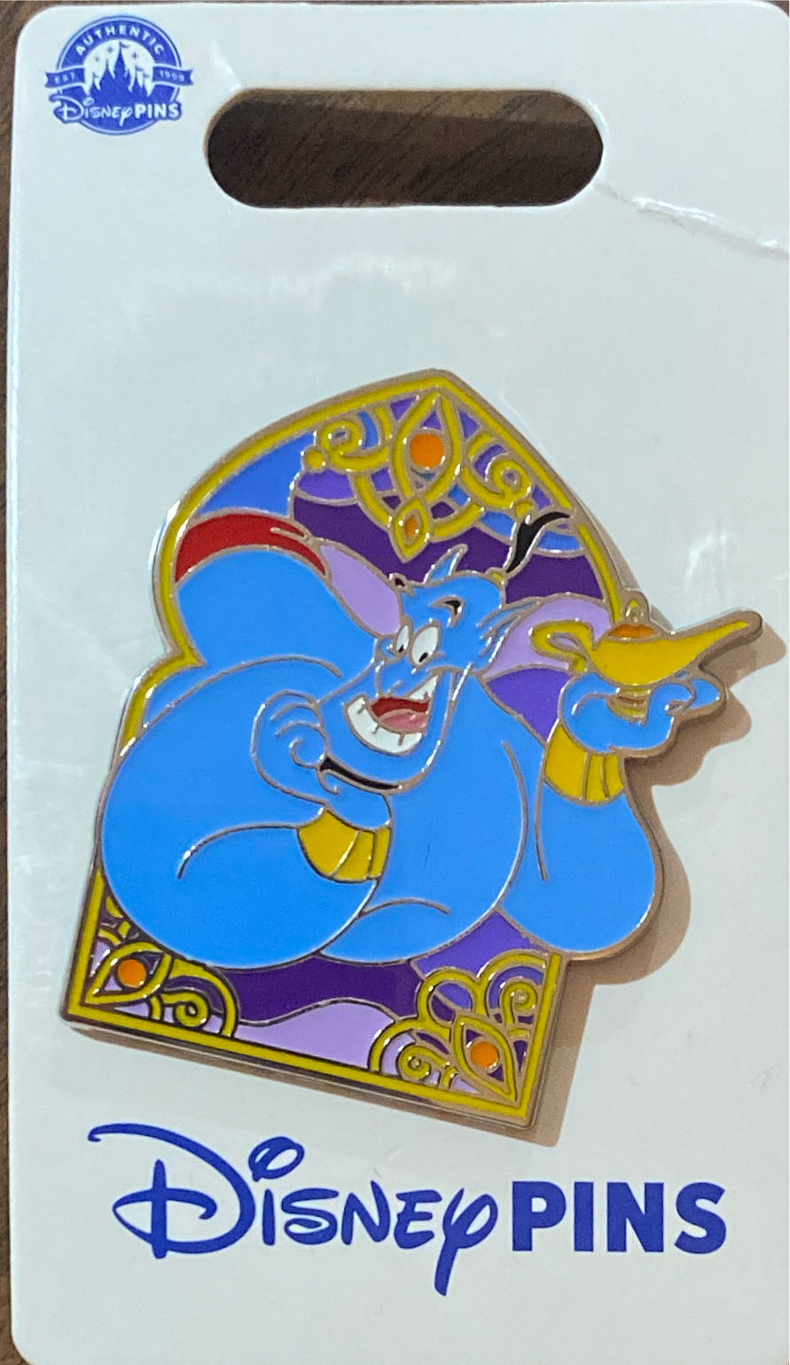 Queen Of Hearts Ornament Pin