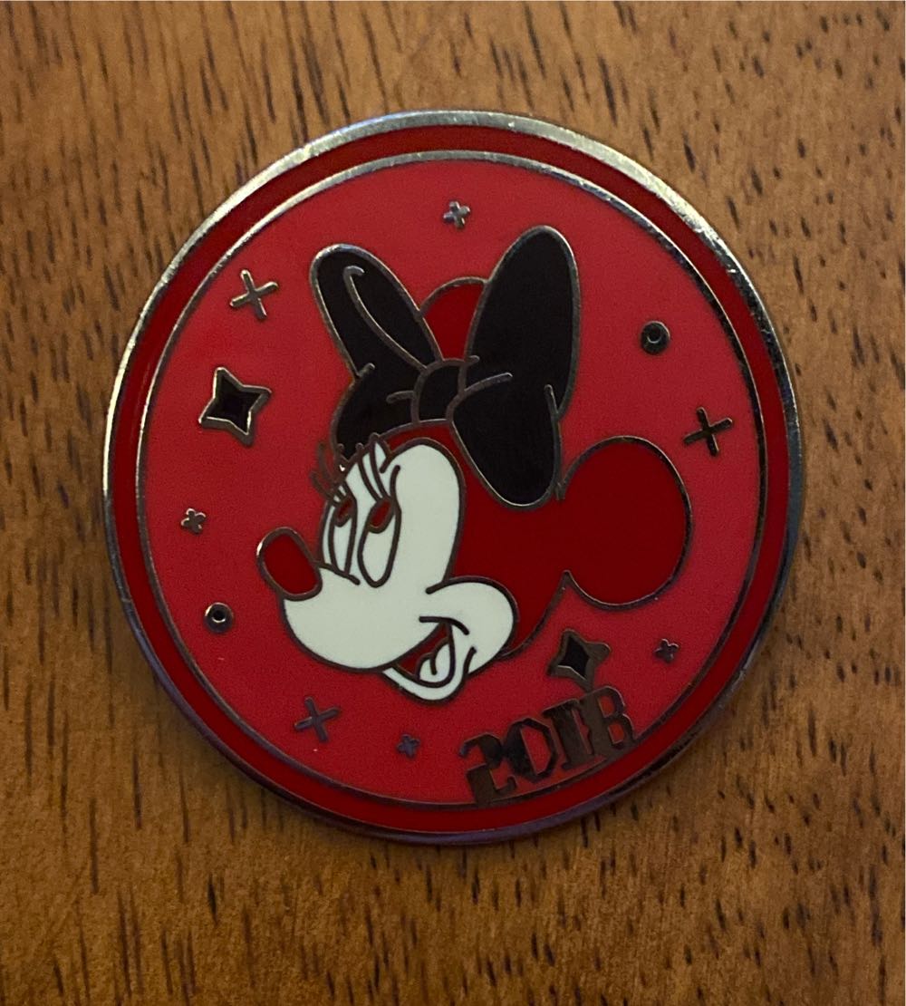 Minnie Mouse Snowman In Front Of Snowflake