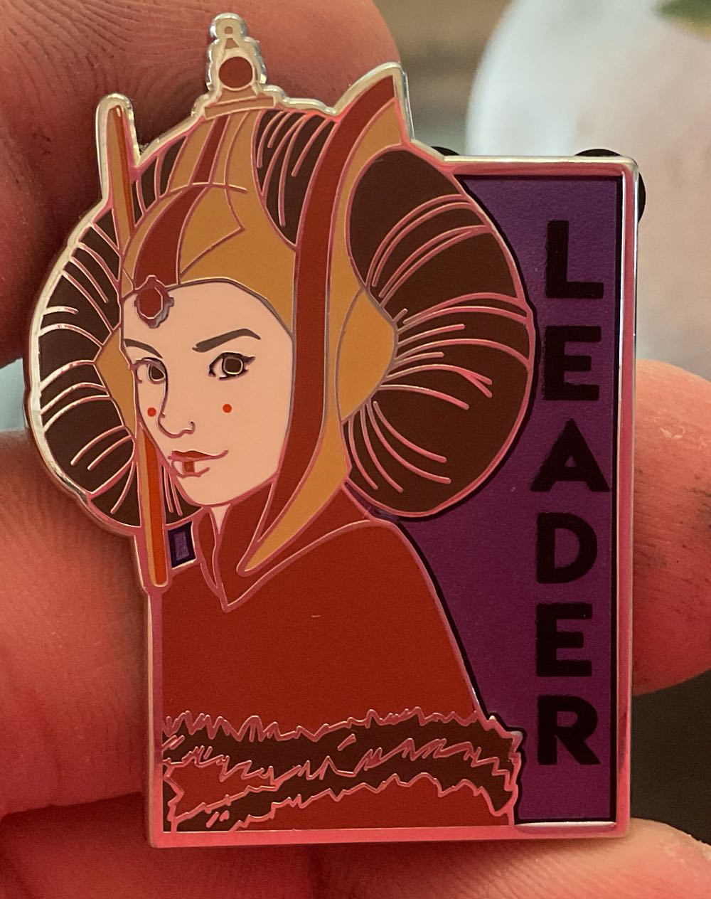 Loungefly Disney Snow White Lenticular Scene 3-inch Collector Pin Standard