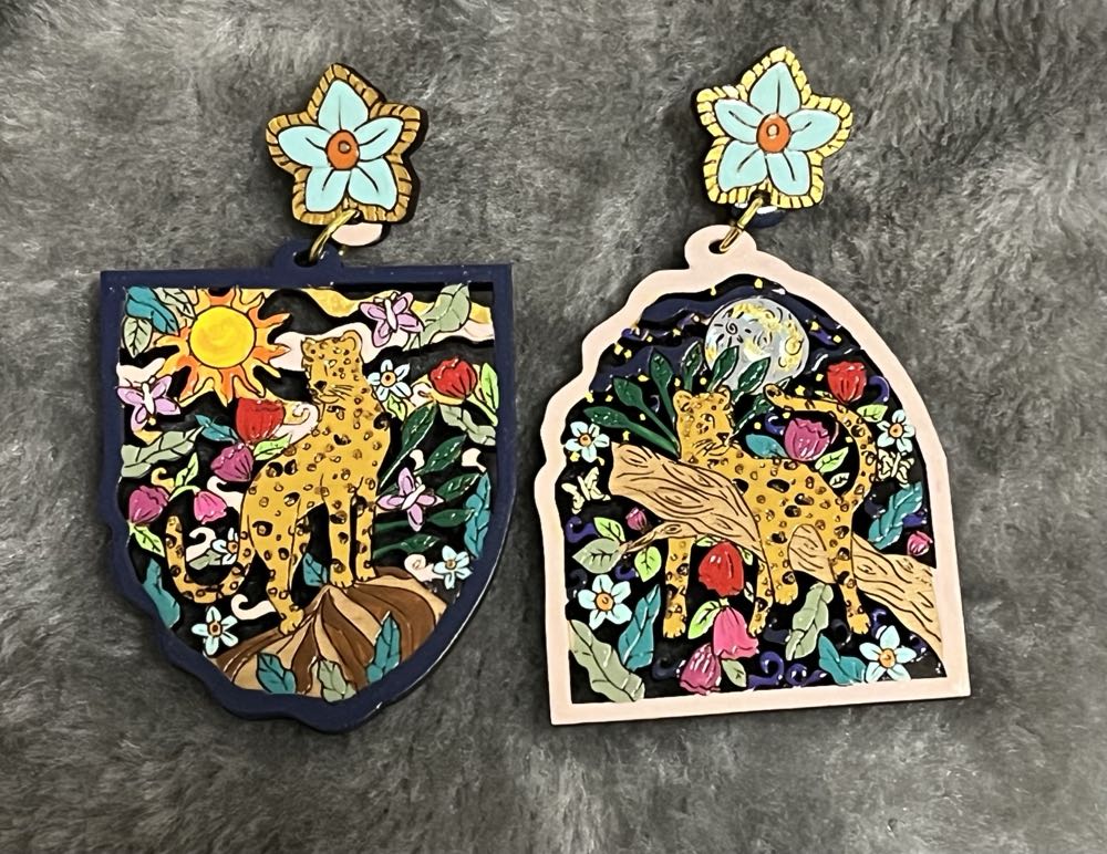 Mt. Lady 529 Fig Pin