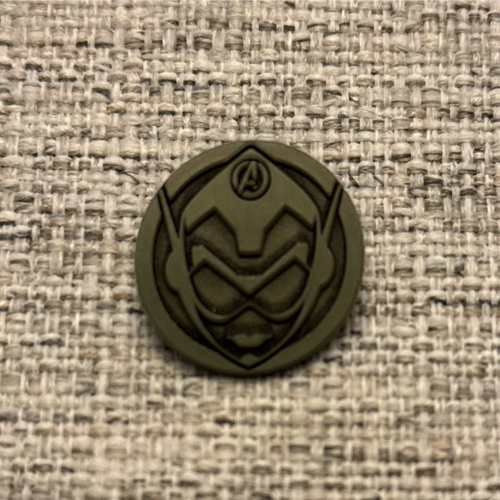 Donald Duck Disney Vacation Club Member Making Christmas Magical