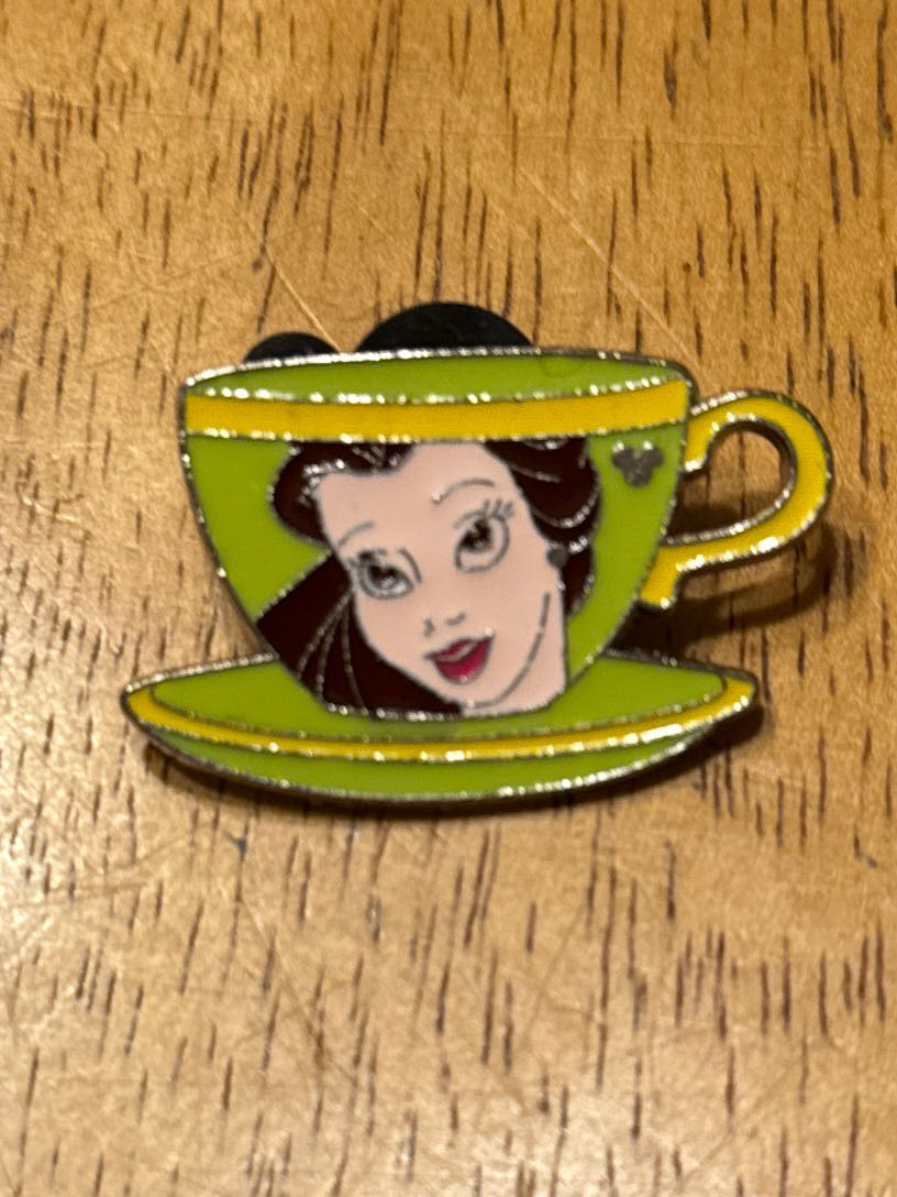 New World of Warcraft Loot Crate Pin Anti Hero August 2016