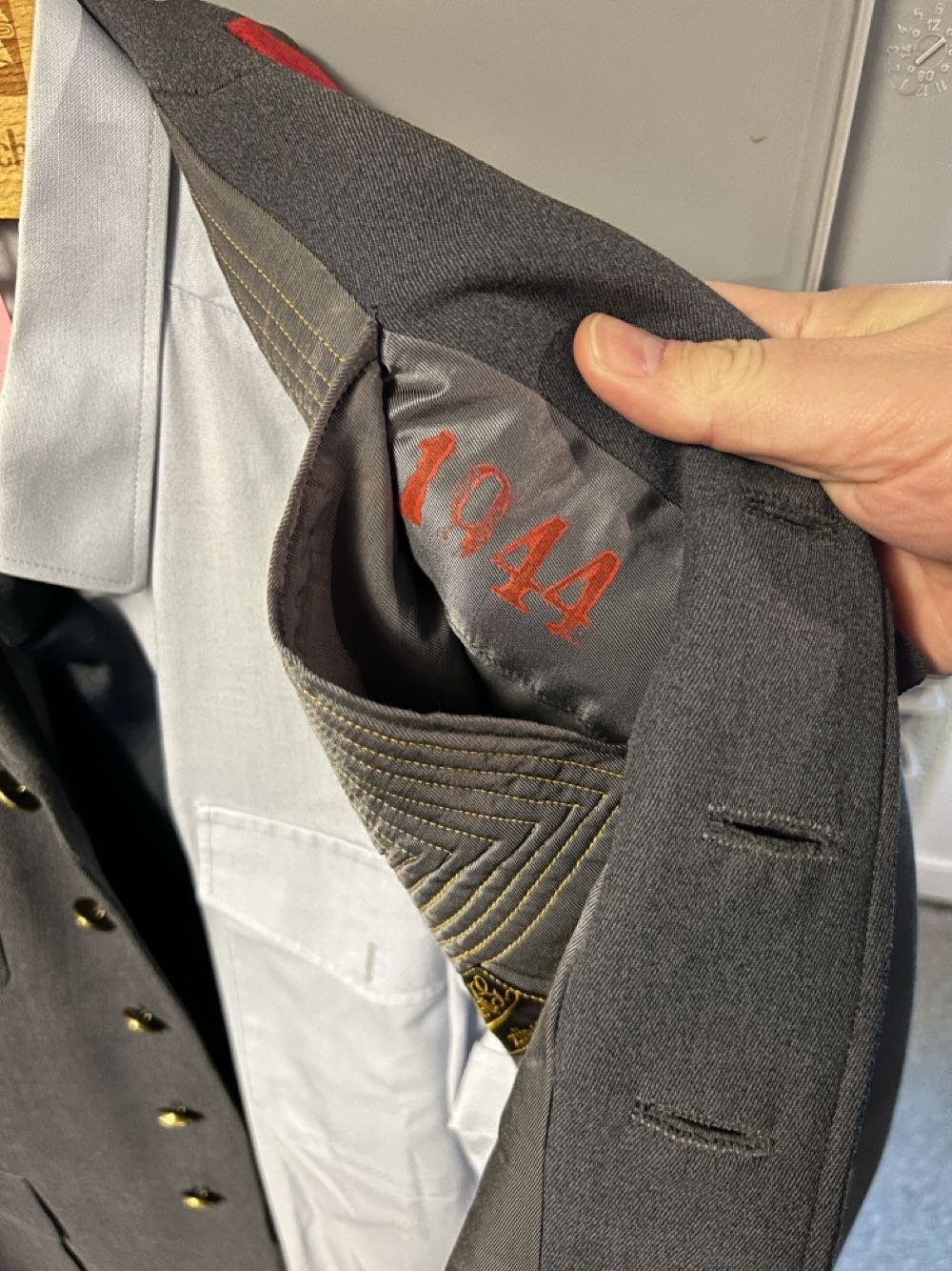 Uniform  pin collectible - Main Image 2