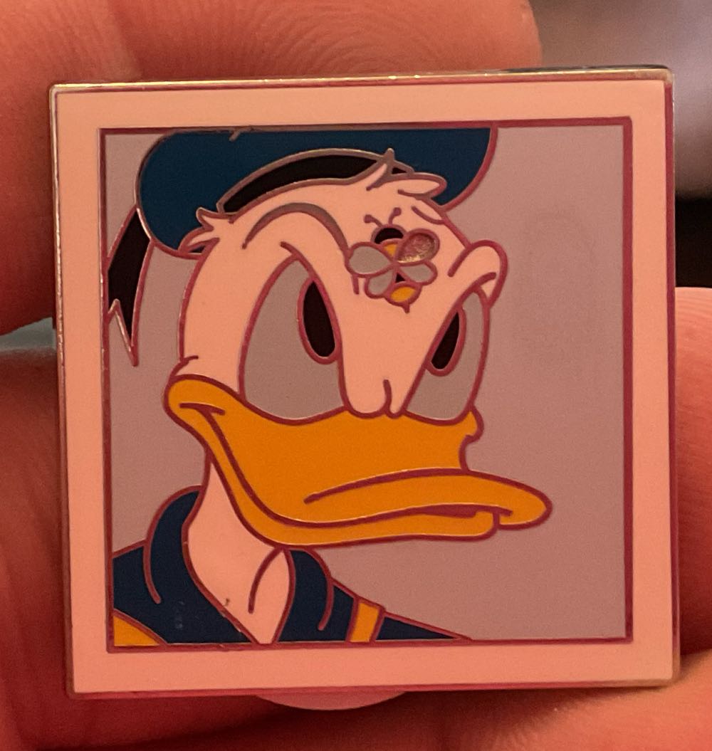 Pokémon Center: Pixel Pins Oddish, Gloom & Vileplume