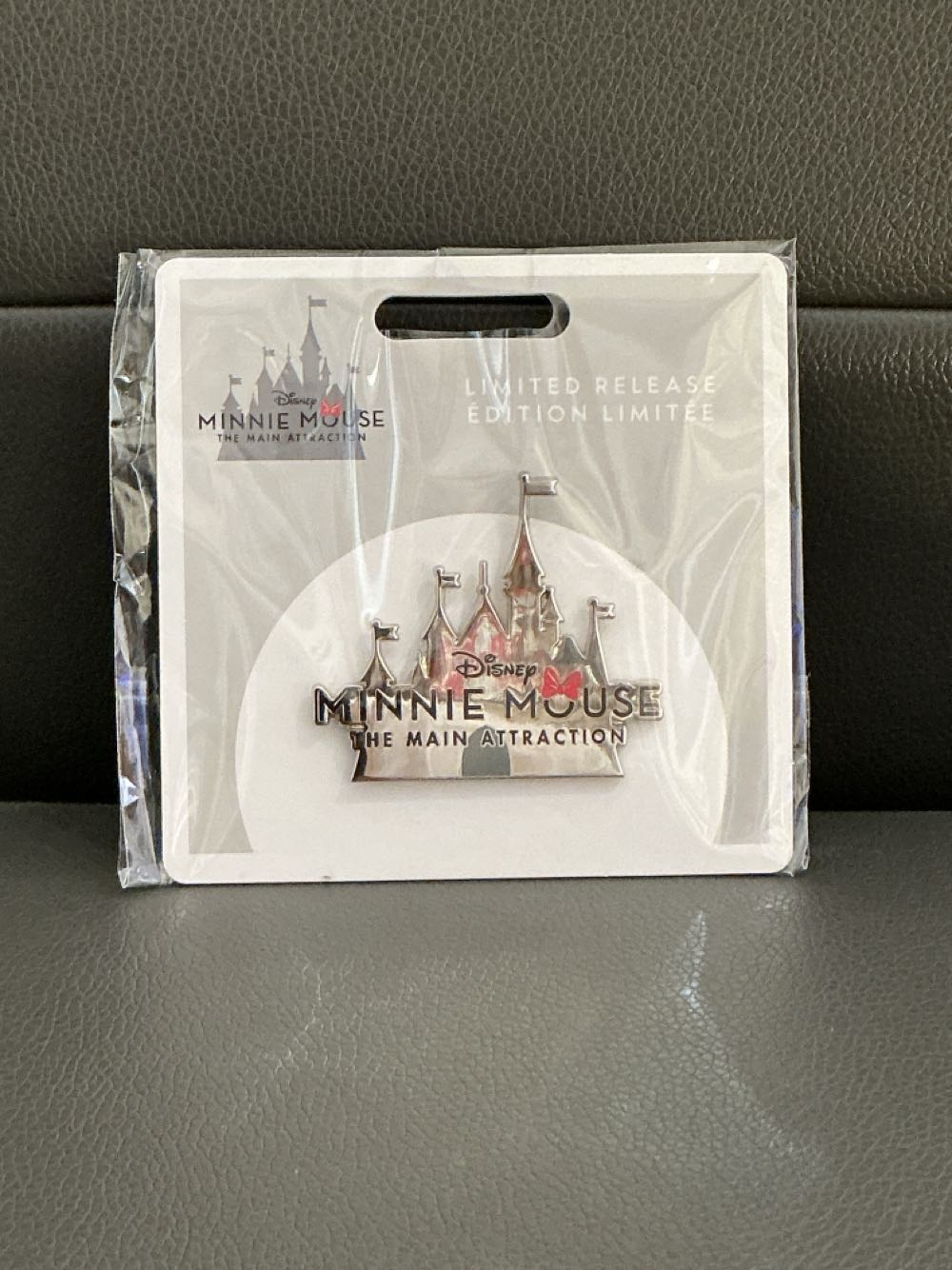 Minnie Mouse Eiffel Tower Collection Disneyland, Paris