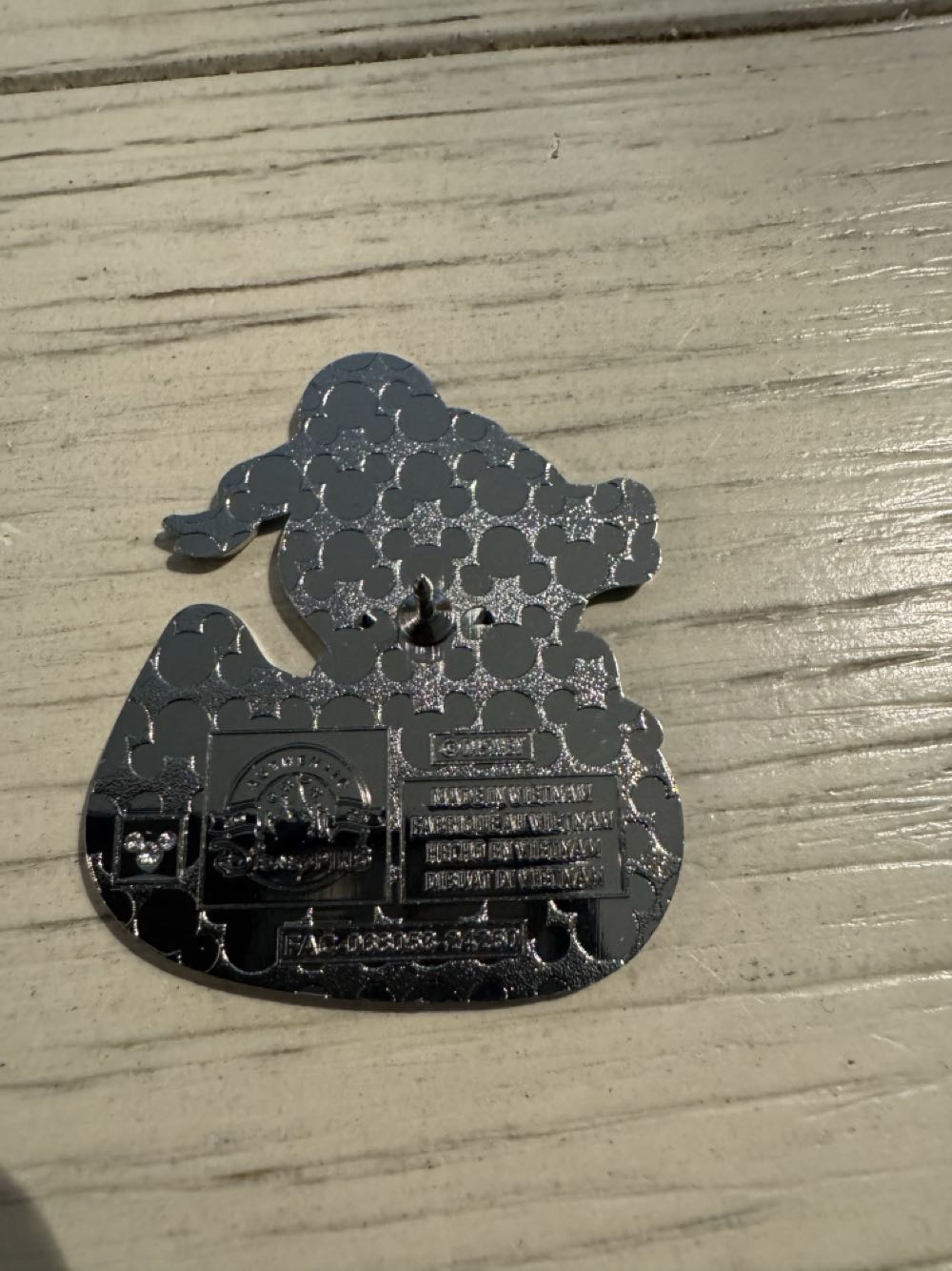 Duck, Donald Duck  pin collectible - Main Image 2