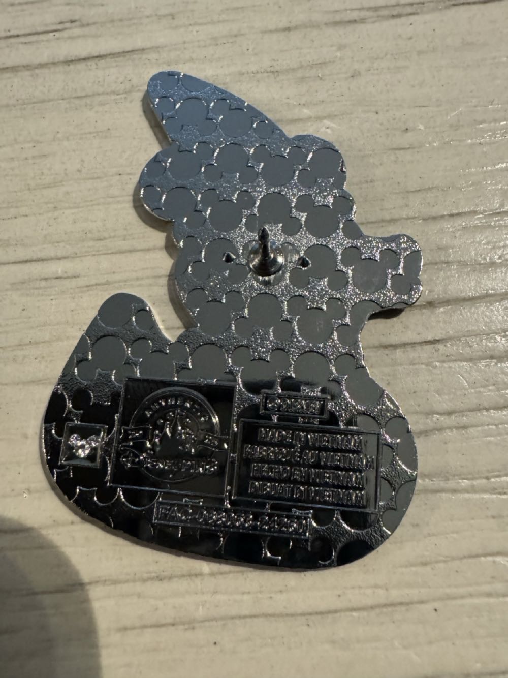 Duck, Sorcerer Mickey Mouse  pin collectible - Main Image 2
