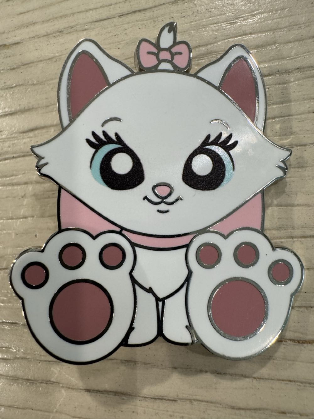 DLP Marie Big Feet Aristocats Disneyland Paris  pin collectible [Barcode 2078010240110] - Main Image 2