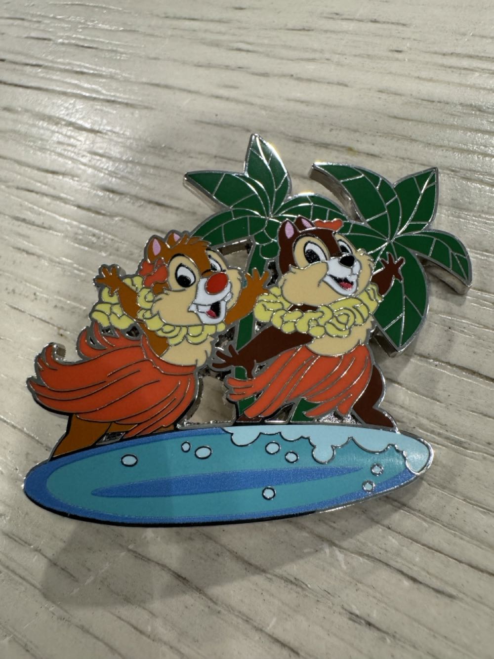 DLP Disneyland Paris It’s A Small World Chip N Dale  pin collectible [Barcode 2078010240974] - Main Image 2
