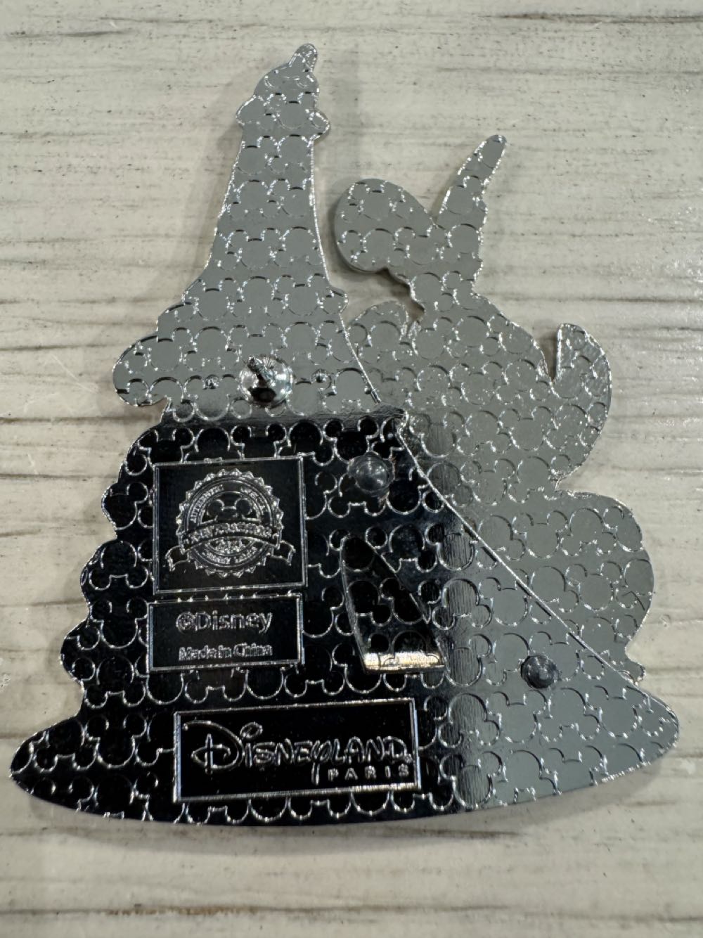 DLP Stich, It’s A Small World, Cancan Girl  pin collectible [Barcode 2078010233242] - Main Image 2