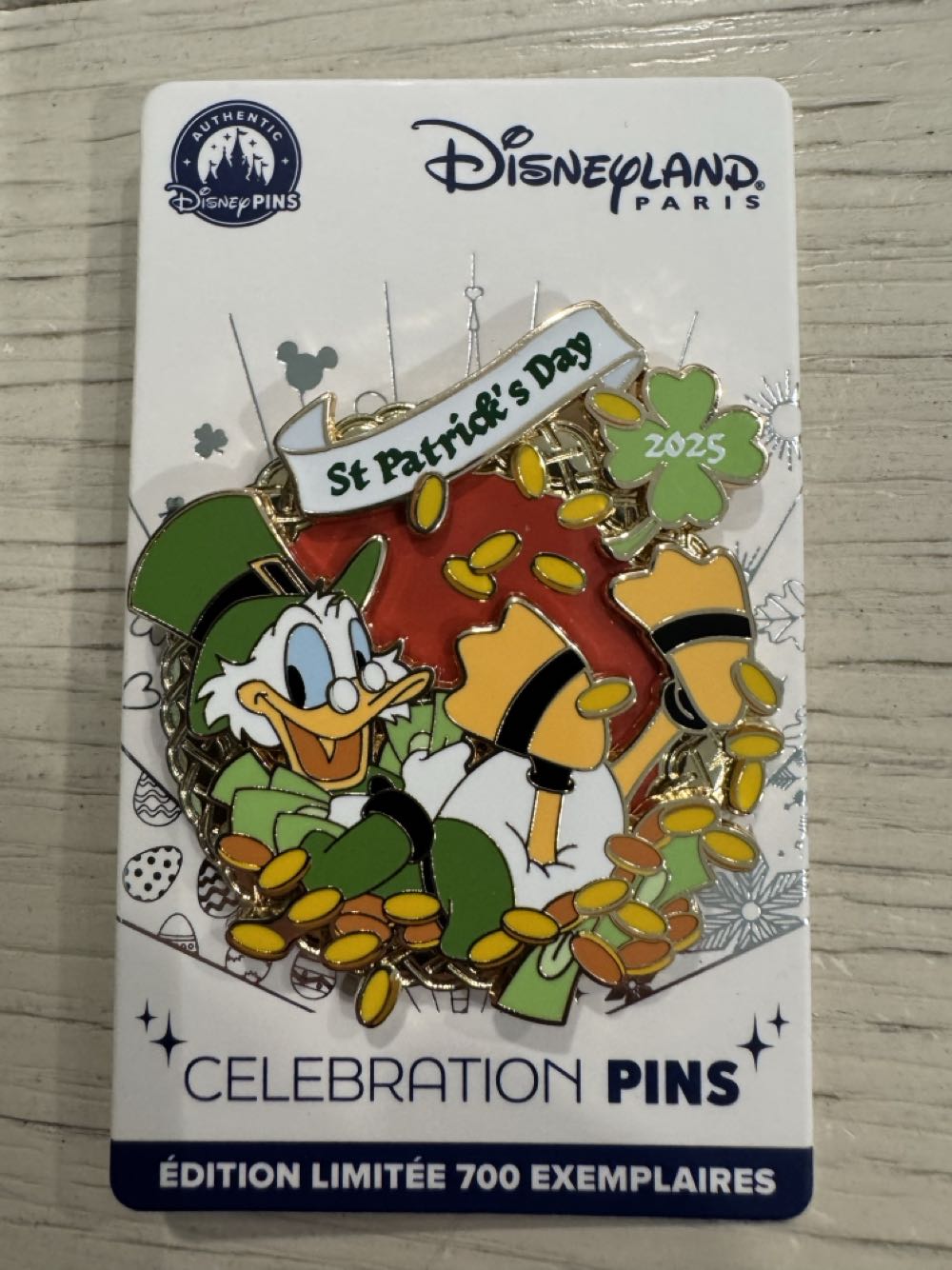 DLP, St. Patrick’s Day 2025, Scrooge Mcduck  pin collectible [Barcode 2078210250834] - Main Image 3