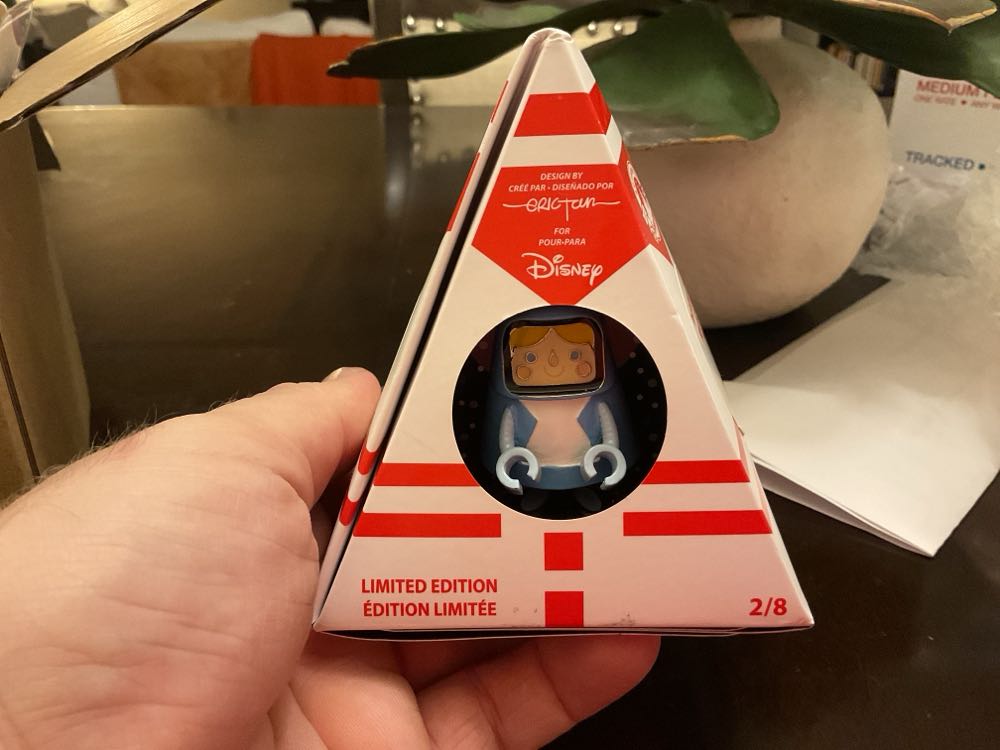 Official Nintendo The Legend Of Zelda Boss Key 3.5” Rubber Keychain Fob Hook New