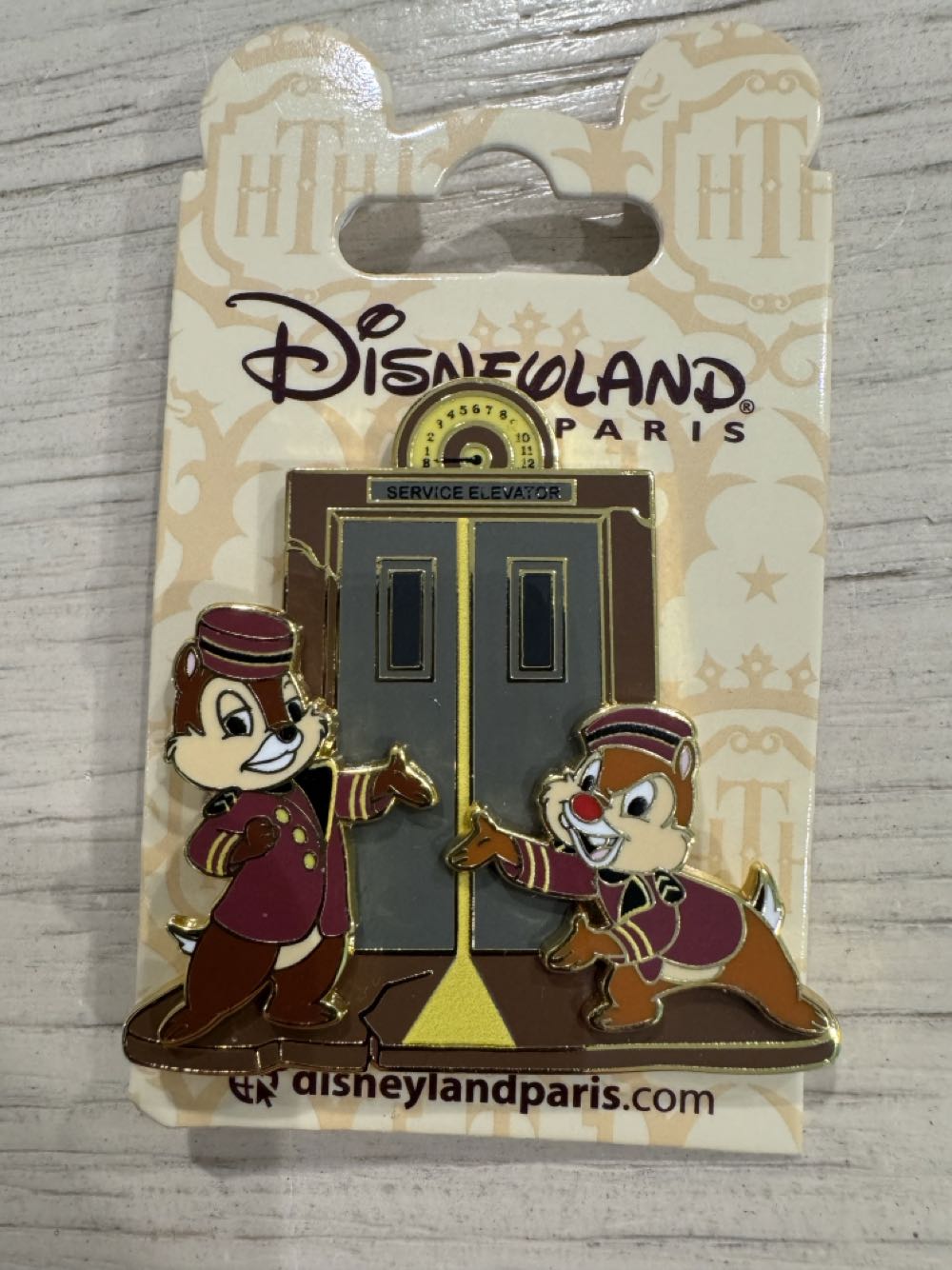DLP Tower Of Terror Chip And Dale  pin collectible [Barcode 2078010250157] - Main Image 2