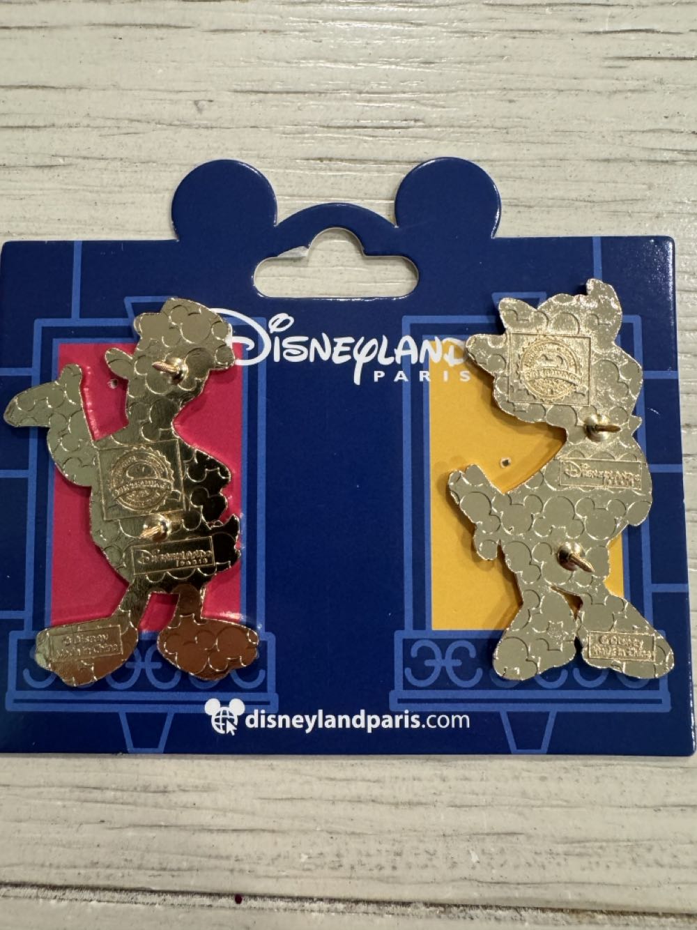 DLP Donald and Daisy  pin collectible [Barcode 2078010250966] - Main Image 2