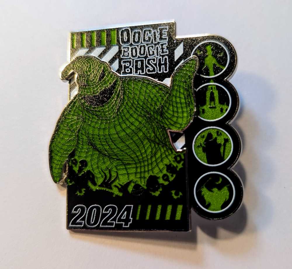 Mickey and Minnie Hand Kiss Black and White