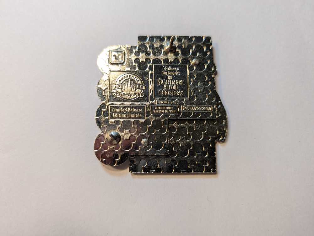 Oogie Boogie Bash 2024 Glow in the Dark Oogie & Villains Event Logo

 - Metal / Enamel / Glow in the Dark / Limited Release pin collectible [Barcode 400977169296] - Main Image 2