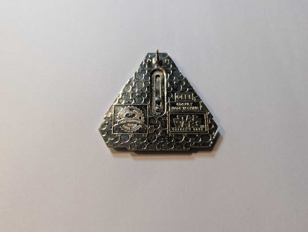 Millennium Falcon Slider - Metal / Enamel pin collectible - Main Image 2