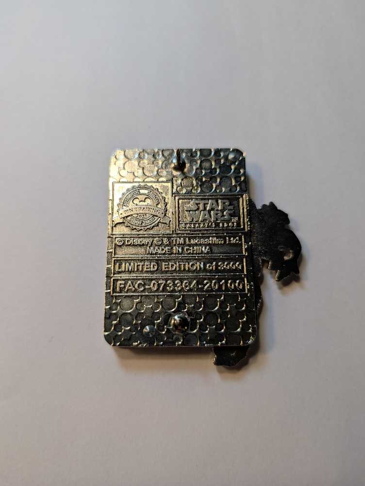 Loth Cat and Monkey Lizard Logo Slider - Metal / Enamel / Limited Edition pin collectible [Barcode 400927163398] - Main Image 3