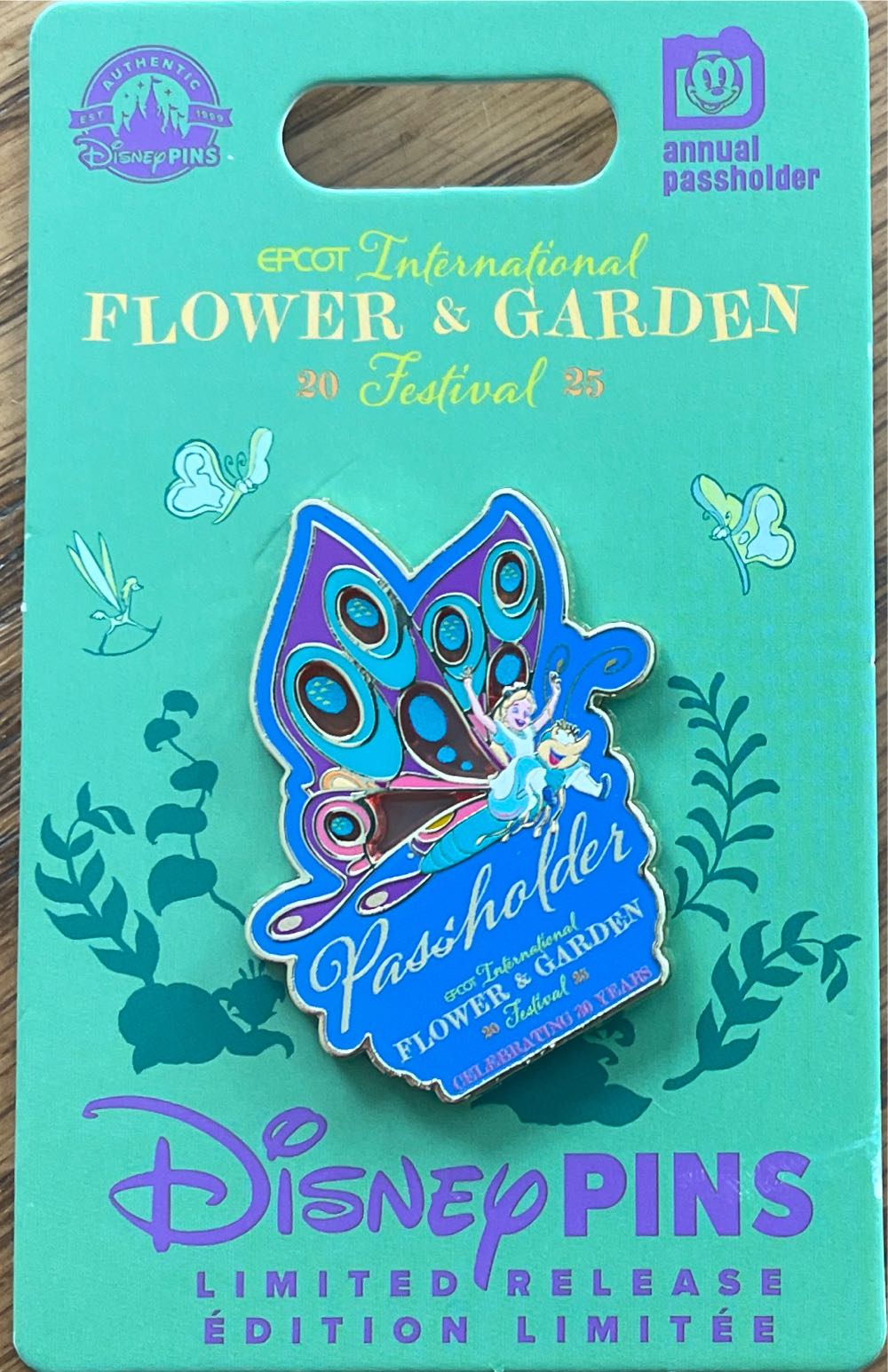 Deadpool Symbol (Glow in the Dark)