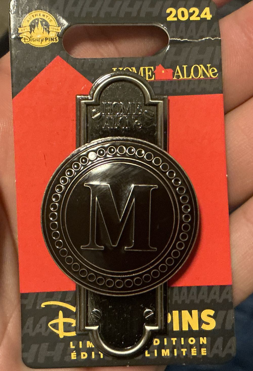 Home Alone Mccallister Doorknob – Limited Edition  pin collectible [Barcode 438013134557] - Main Image 2