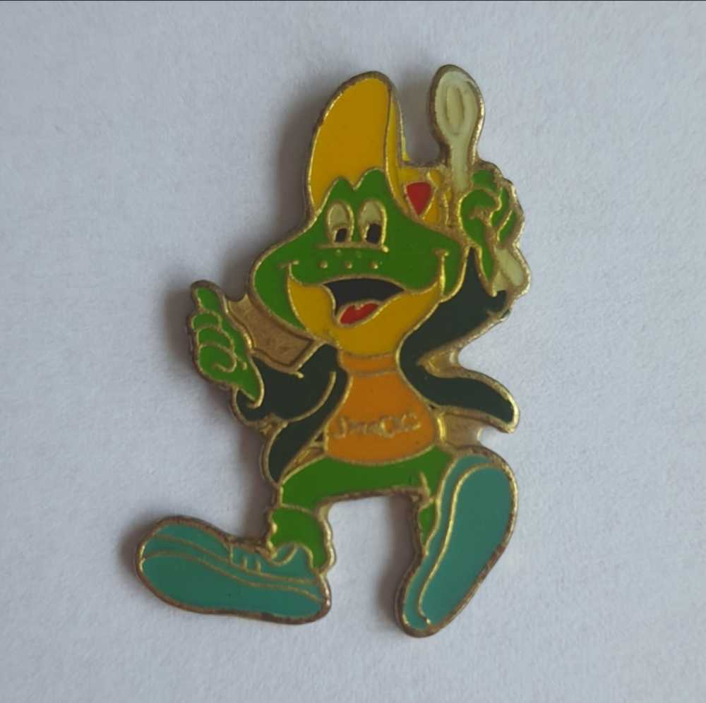 Disney 100 Pixar Pin Set