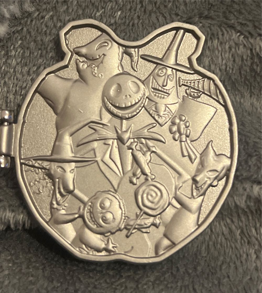 Hinged Pin  pin collectible - Main Image 2