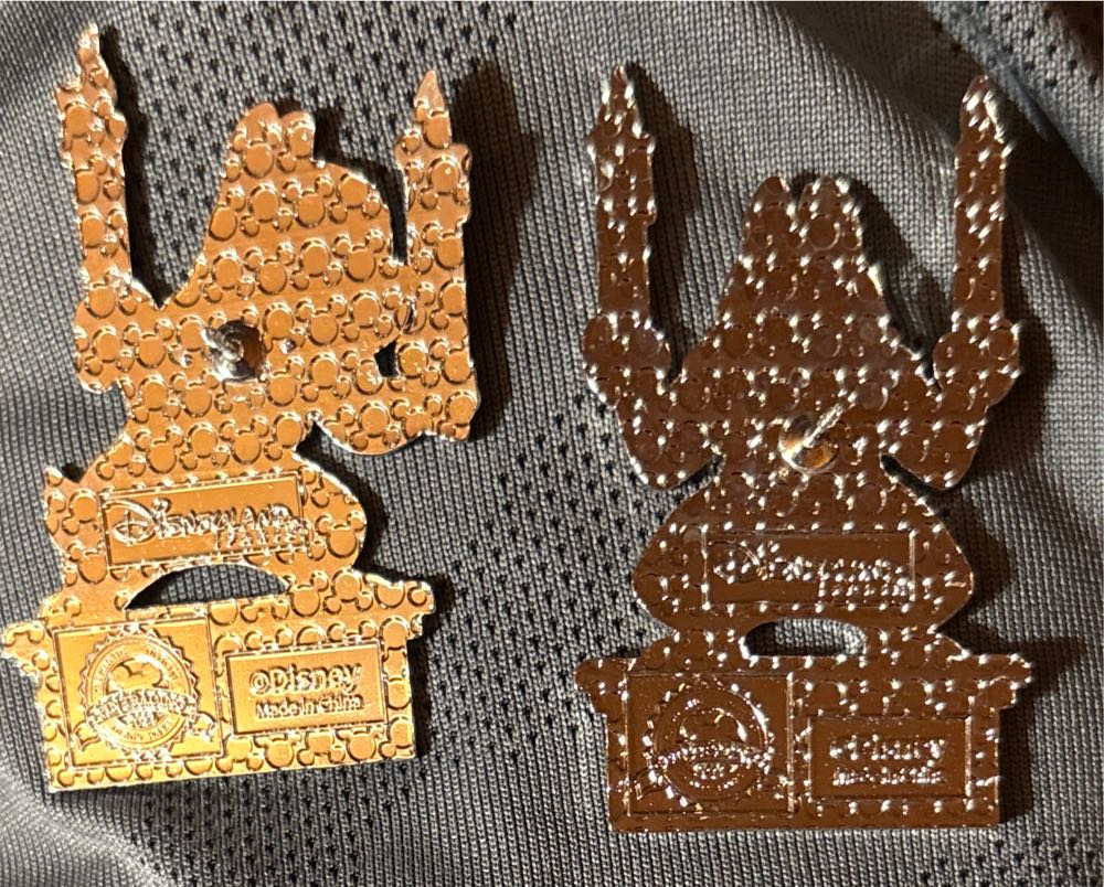 Disney Pin Disneyland Paris Phantom Manor Chip and Dale exclusiv DLP - Set Of Two pin collectible [Barcode 2078010230241] - Main Image 2