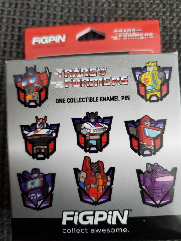Ironhide : Transformers Figpin - FiGPiN Mini pin collectible - Main Image 2
