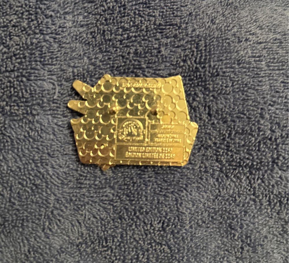 57639 Character Gift Boxes Series Big Hero Six - Limited Edition pin collectible [Barcode 400951267352] - Main Image 2