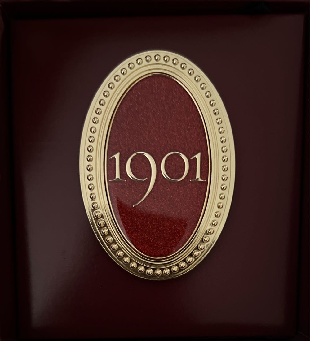 1901 Pin  pin collectible [Barcode 400989322573] - Main Image 2