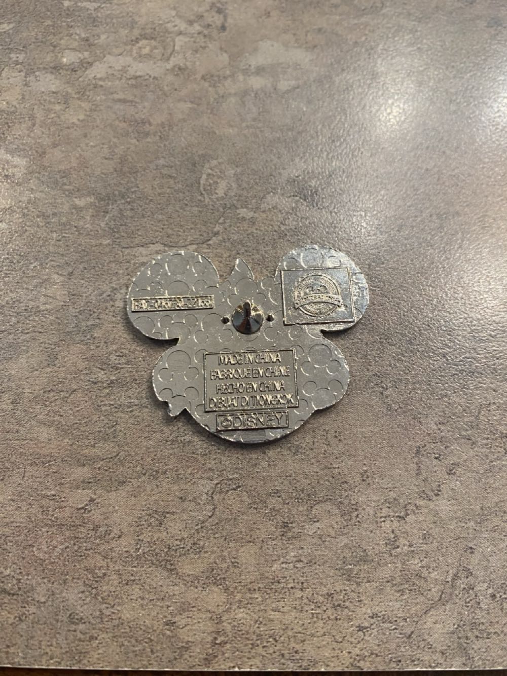 Villians Mickey Icon- Scar  pin collectible - Main Image 2