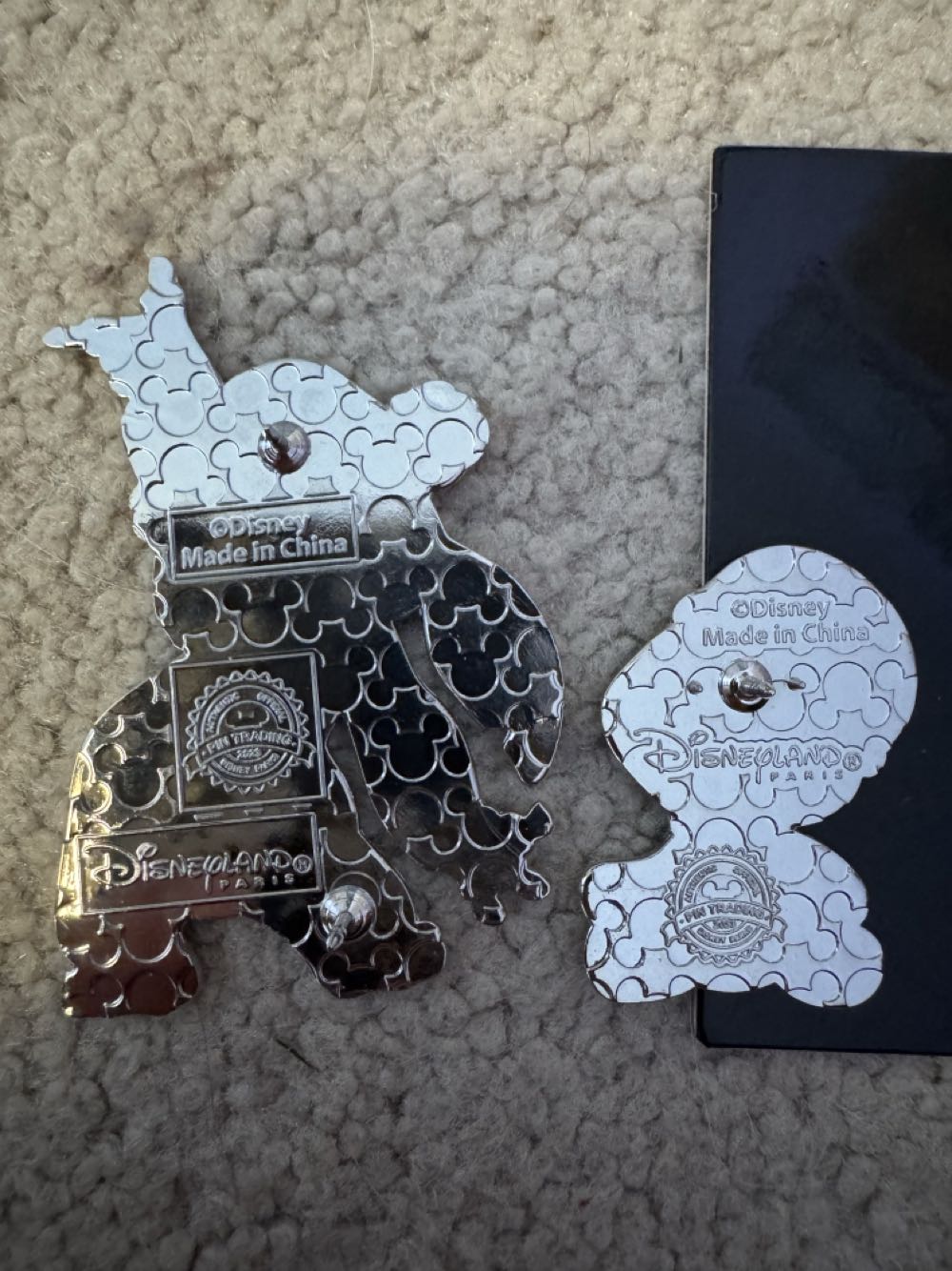 Stitch And Scrump Christmas  pin collectible [Barcode 2078010240356] - Main Image 2