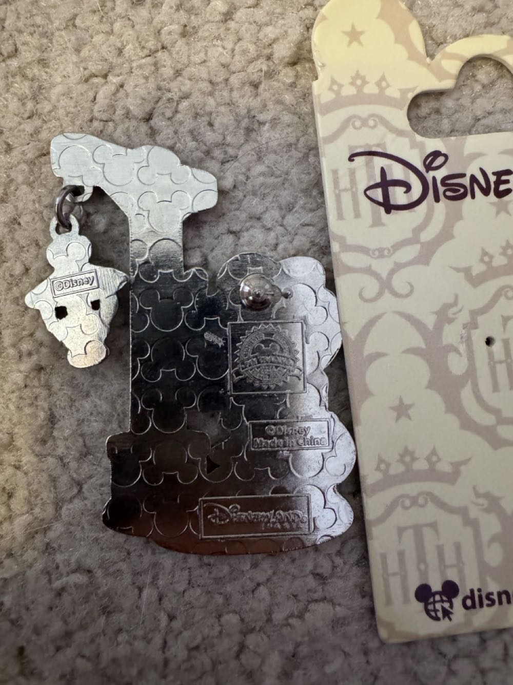 Disneyland Paris Minnie Mouse Big Thunder Mountain Pin ... - Limited Edition pin collectible [Barcode 2078010233310] - Main Image 2