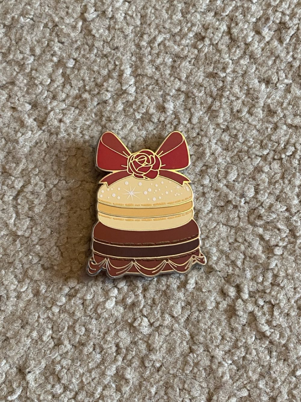 Disney Princess Pastries Blind Box- Belle  pin collectible [Barcode 400984768574] - Main Image 2