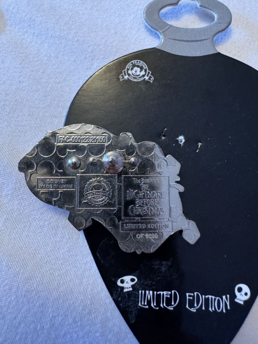 Disney Nightmare Before Christmas Jack Skellington Limited Edition  pin collectible [Barcode 400926163504] - Main Image 2