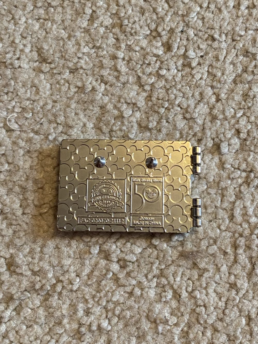 Tinker Bell 50th Anniversary Autograph Book  pin collectible [Barcode 465054498805] - Main Image 3