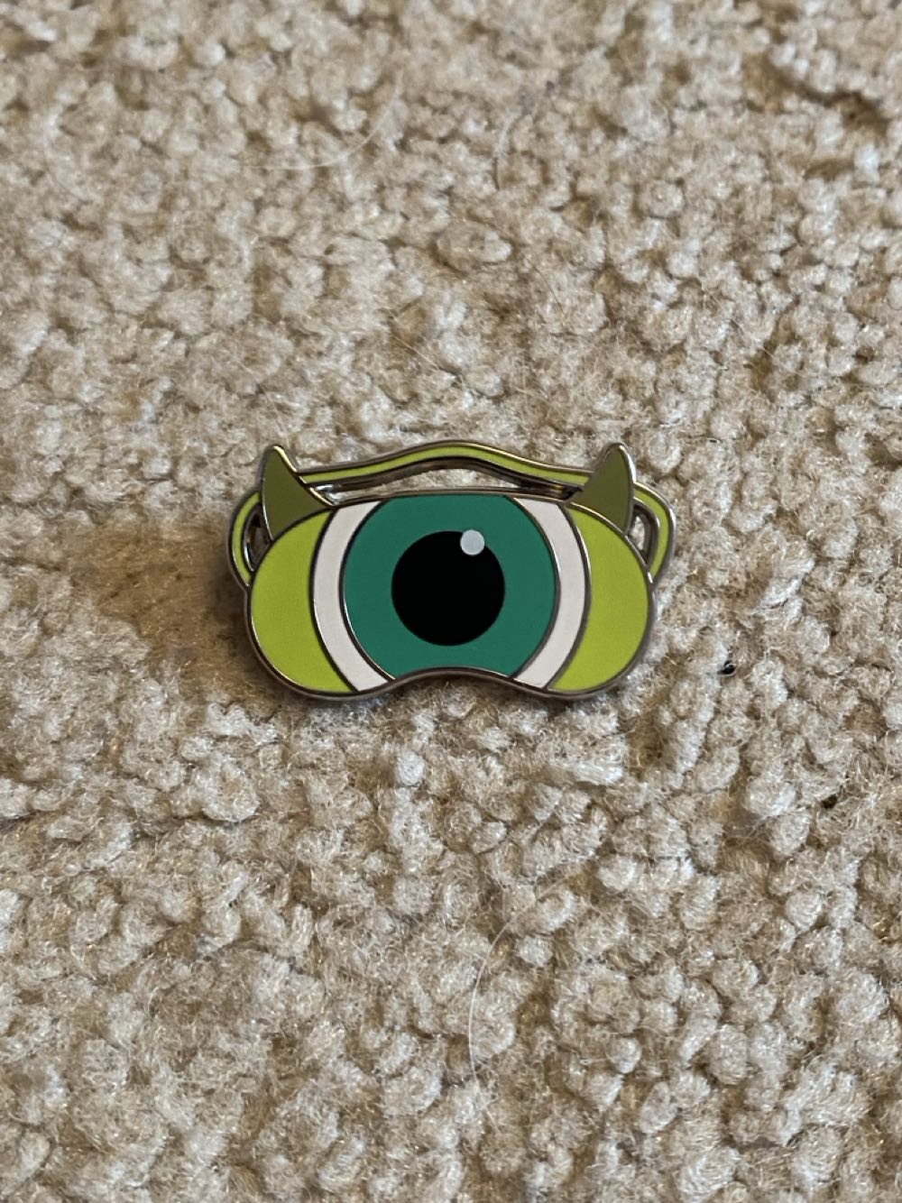 24 Mystery Series 24 Sleep Masks Magical Disney Mask- Mr. Incredible  pin collectible [Barcode 400956817873] - Main Image 2