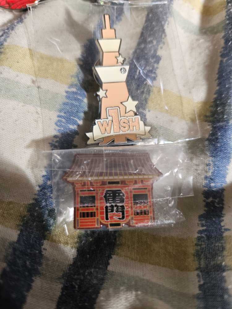 Snow White And The Seven Dwarfs One Family Pin Event