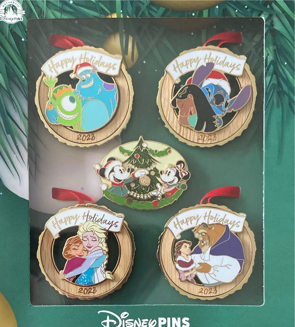 Belle And The Beast Happy Holidays 2023 Set  pin collectible - Main Image 2