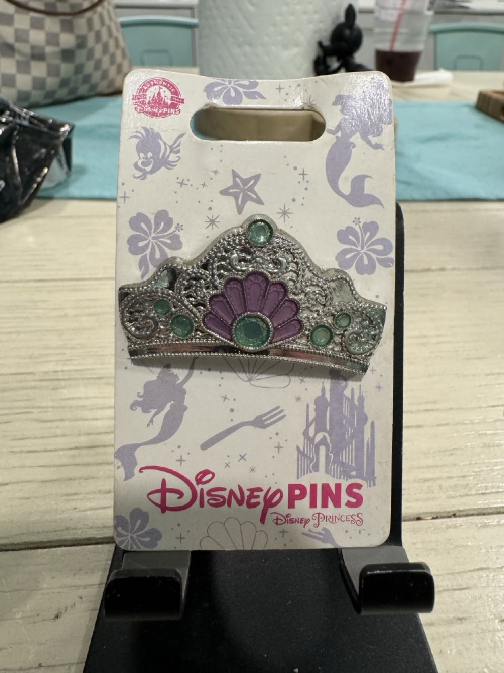 The Little Mermaid Ariel Crown  pin collectible [Barcode 400966573417] - Main Image 2