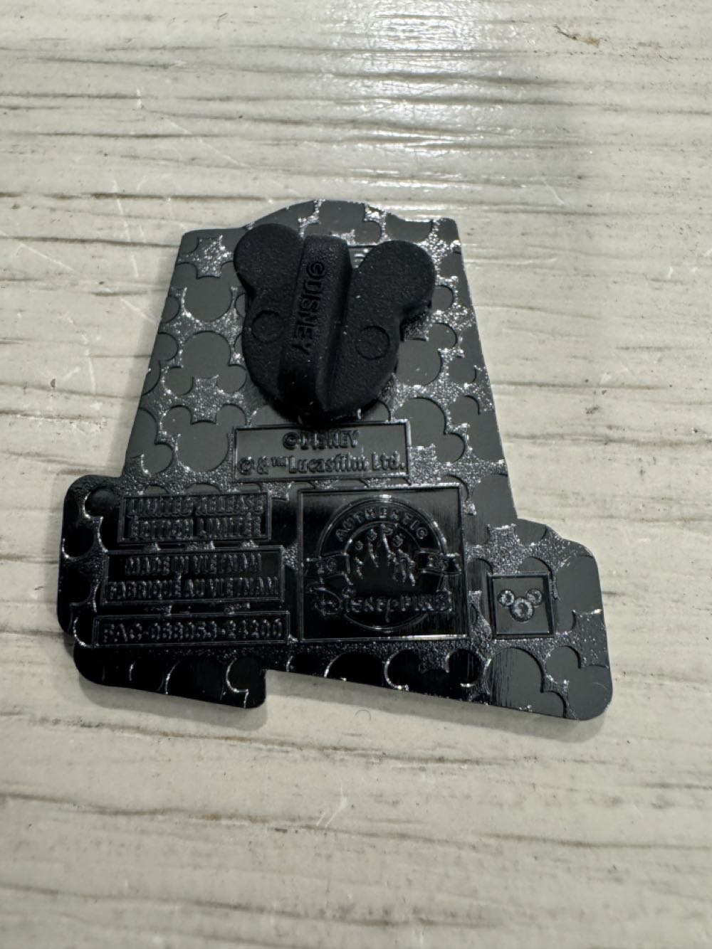 Star Wars Day May The 4th Be With You 2025 R2D2  pin collectible - Main Image 2