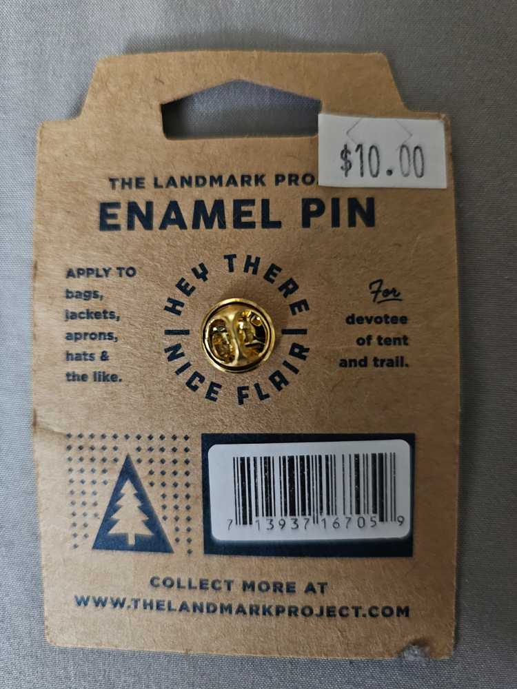 Smokey Bear Enamel Landmark  pin collectible [Barcode 713937167059] - Main Image 2
