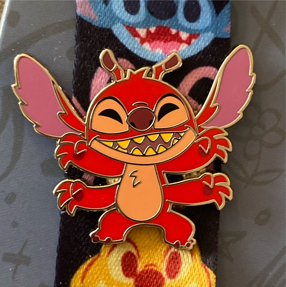 Disney Mickey Main Attraction 50th Pirates Of The Caribbean Pin 400945369277