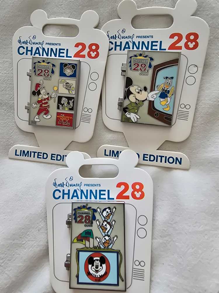 Jesus On Cross Silver Pin 