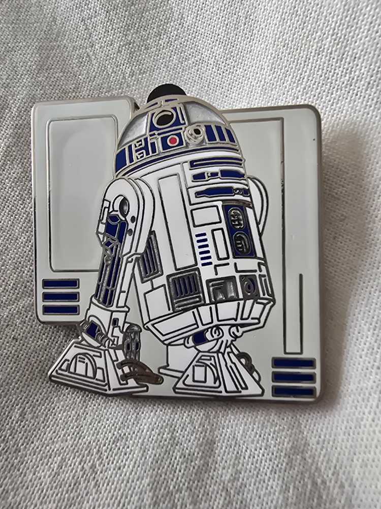 Star Wars Nite 2025 - Light/Dark Side Spinner