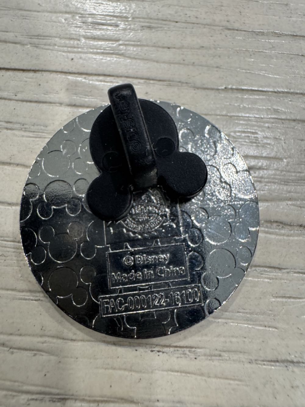 Tinker Bell Circle Yellow  pin collectible - Main Image 2