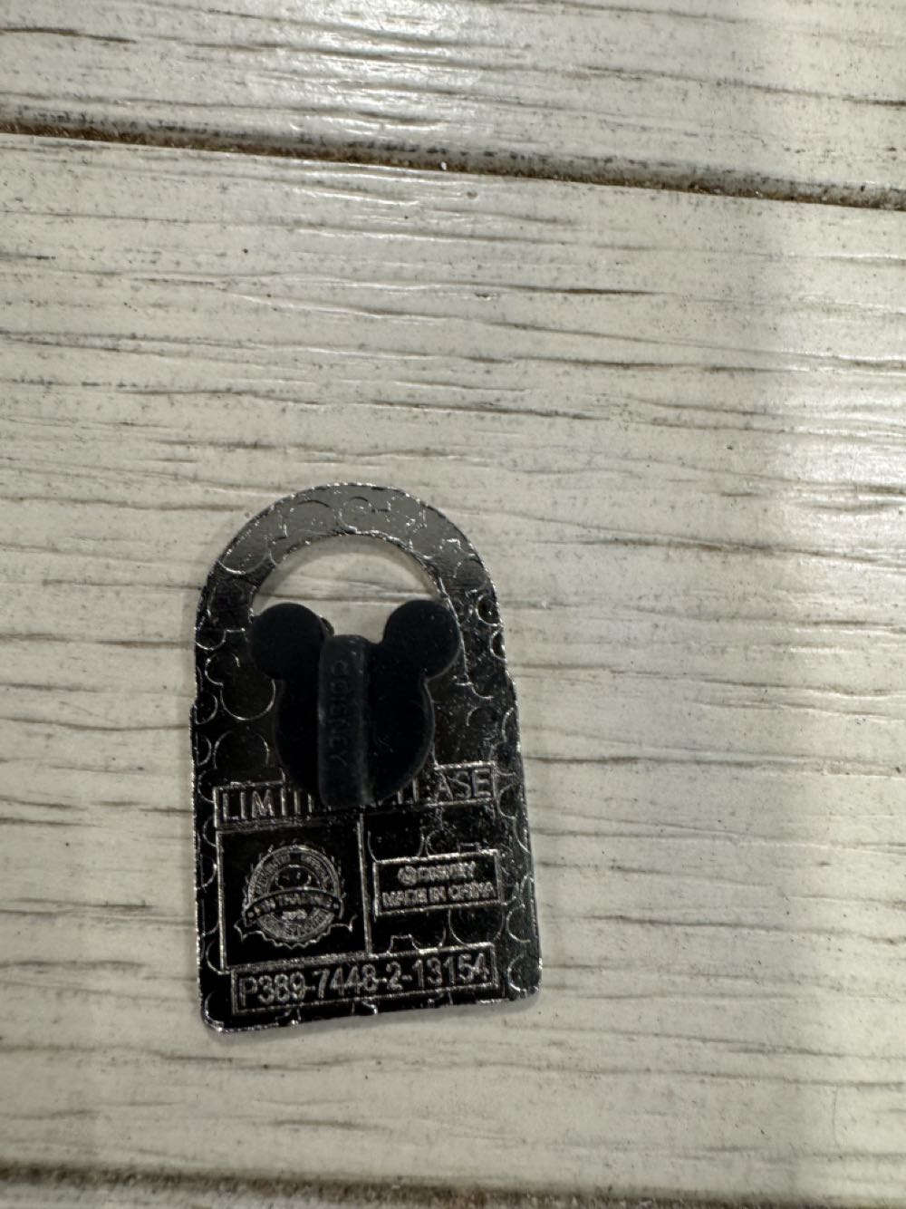 Goffy Lock  pin collectible - Main Image 2