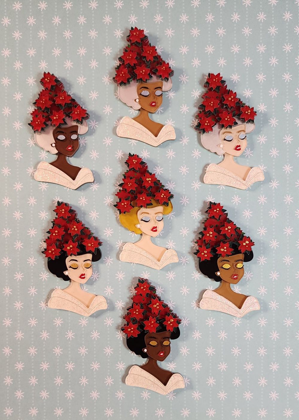 Lillian*Madison - Poinsettia Noelle - Brooch pin collectible - Main Image 2