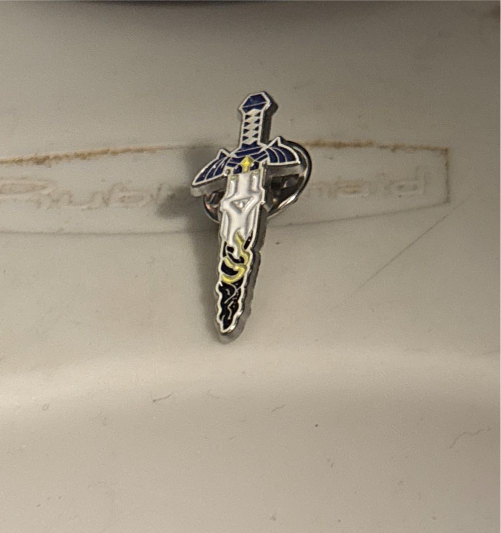 Disney Loungefly Lilo & Stitch on Lemon Enamel Pin