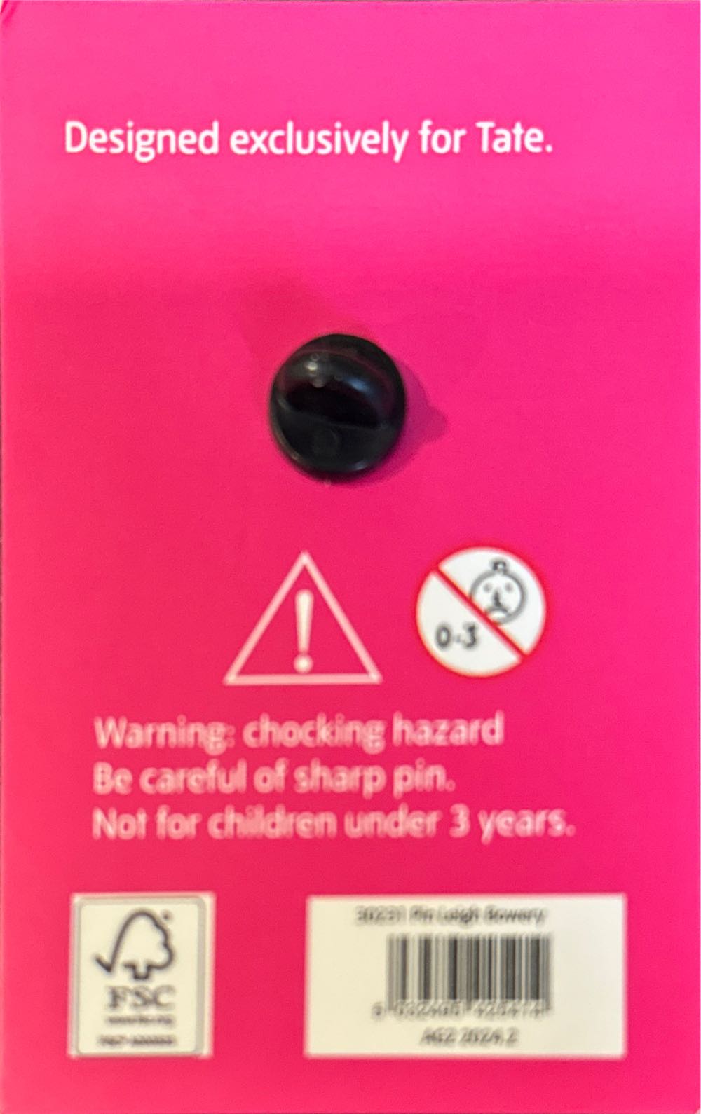 TATE - Leigh Bowery - Lapel pin collectible [Barcode 5032495425414] - Main Image 2